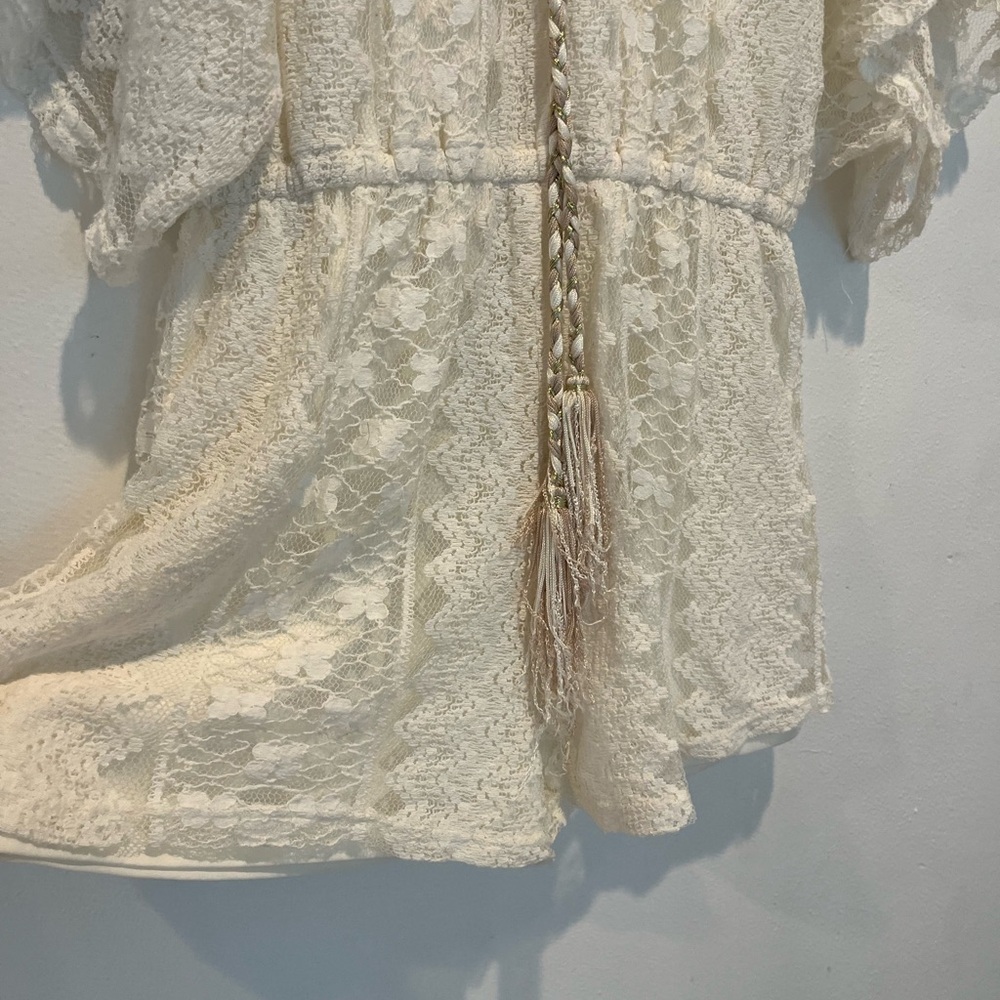 VENUS White Lace Romper Size Large - Picture 7 of 10